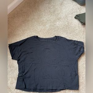 Lululemon black cates tshirt